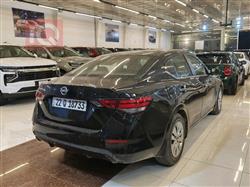 نيسان سنترا